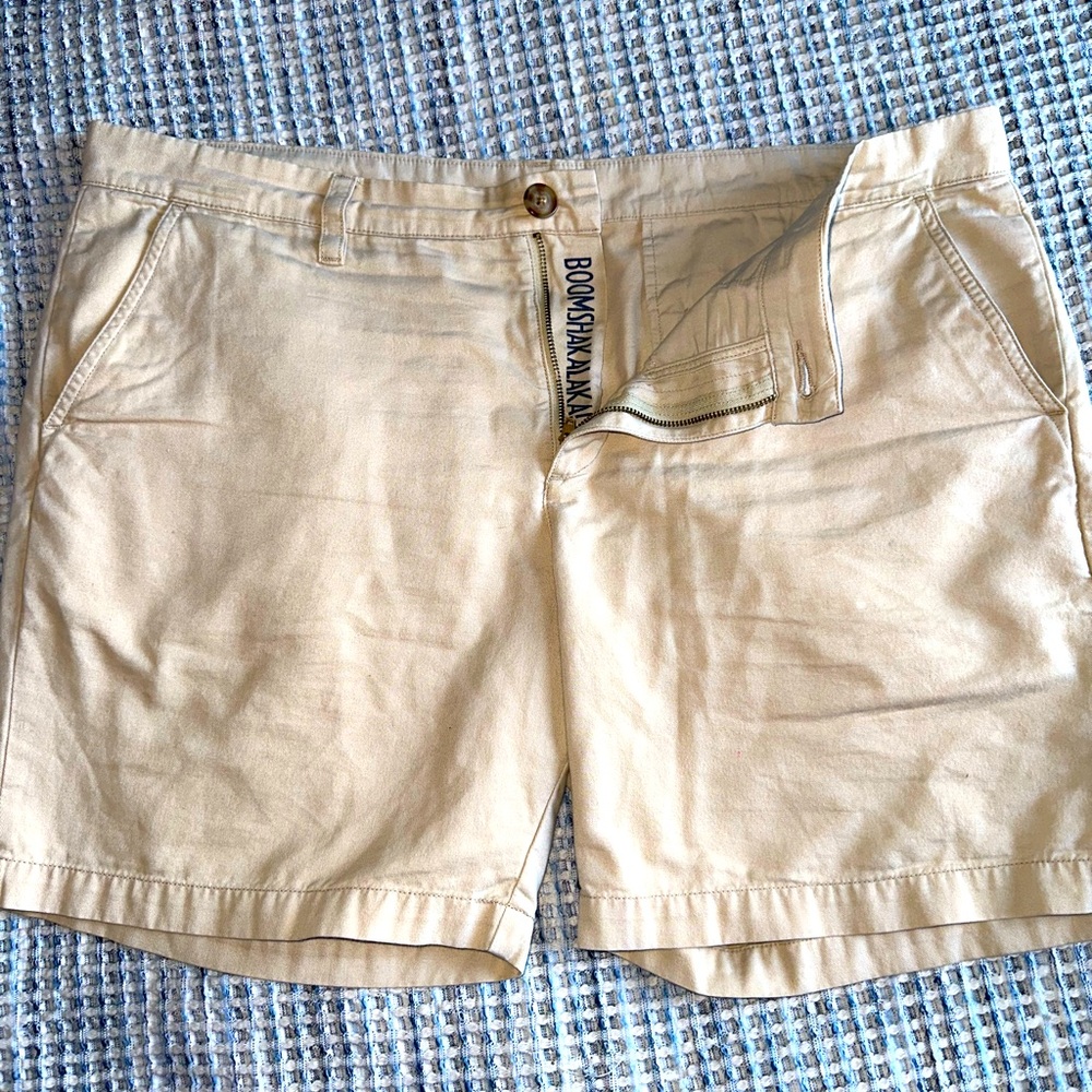 Chubbies Khakmeisters size 34.
